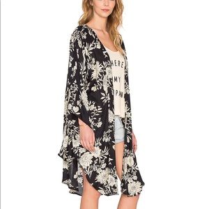 Amuse Society Sandrine Black & White Floral Kimono